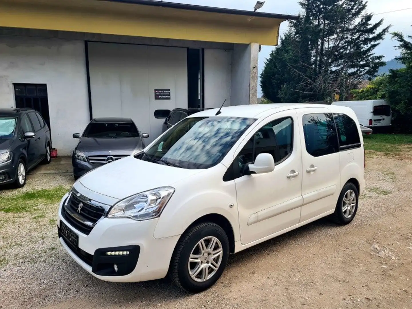 Peugeot Partner Partner Tepee 1.6 bluehdi Active s Blanc - 1