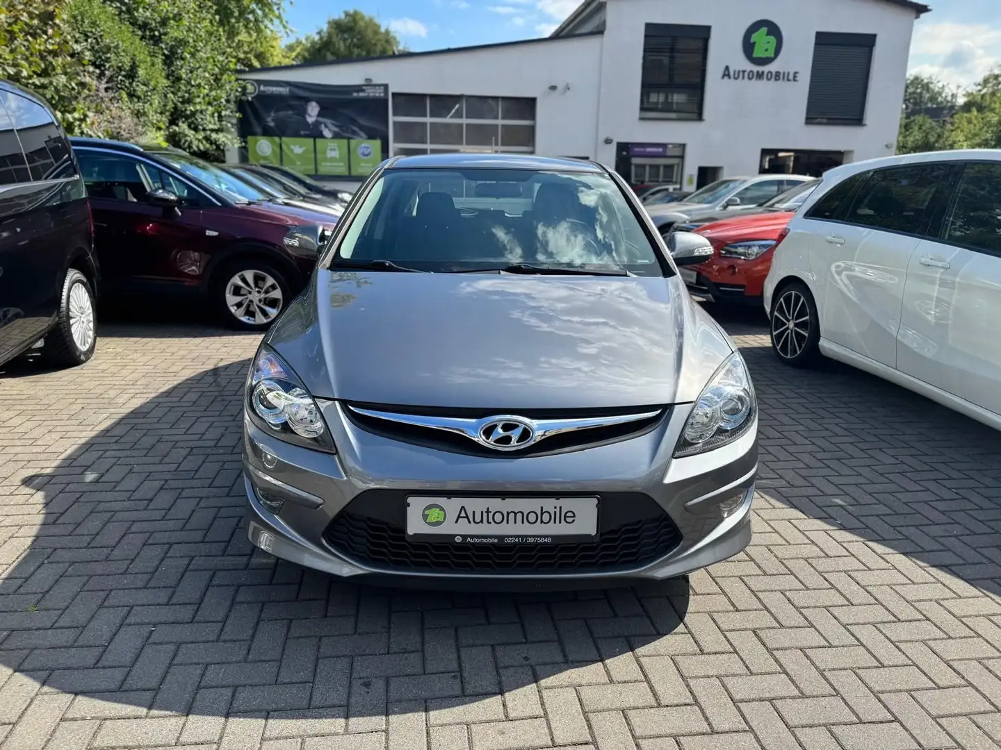 Hyundai i30 FIFA WM Edition*SHZ*PDC*KLIMA*4S-REIFEN Grau - 2