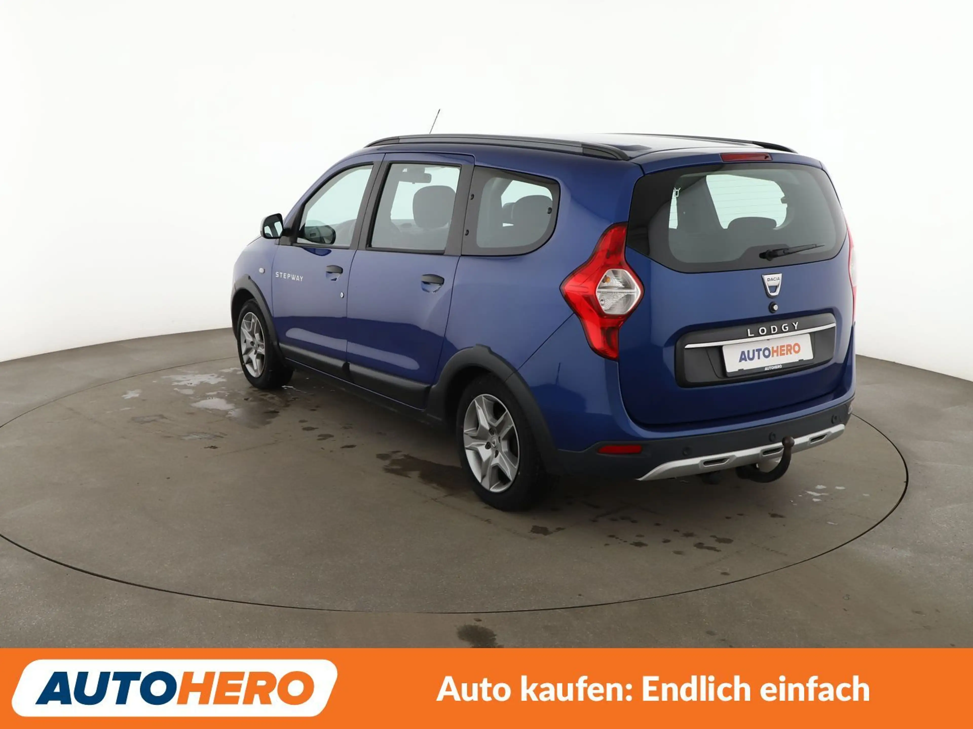 Dacia Lodgy 1.5 Blue dCi Stepway Comfort *7-SITZER*NAV*PDC*SHZ — photo 4