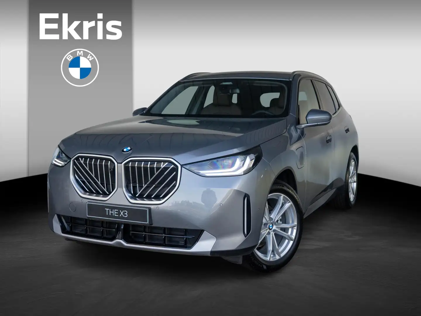 BMW X3 30e xDrive | Innovation Pack Grijs - 1