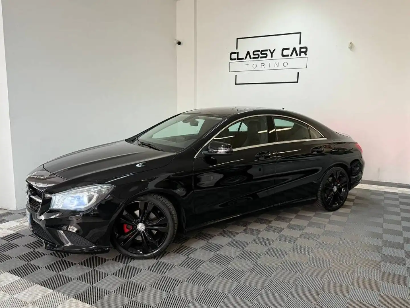 Mercedes-Benz CLA 220 220 d Night Edition auto Nero - 2