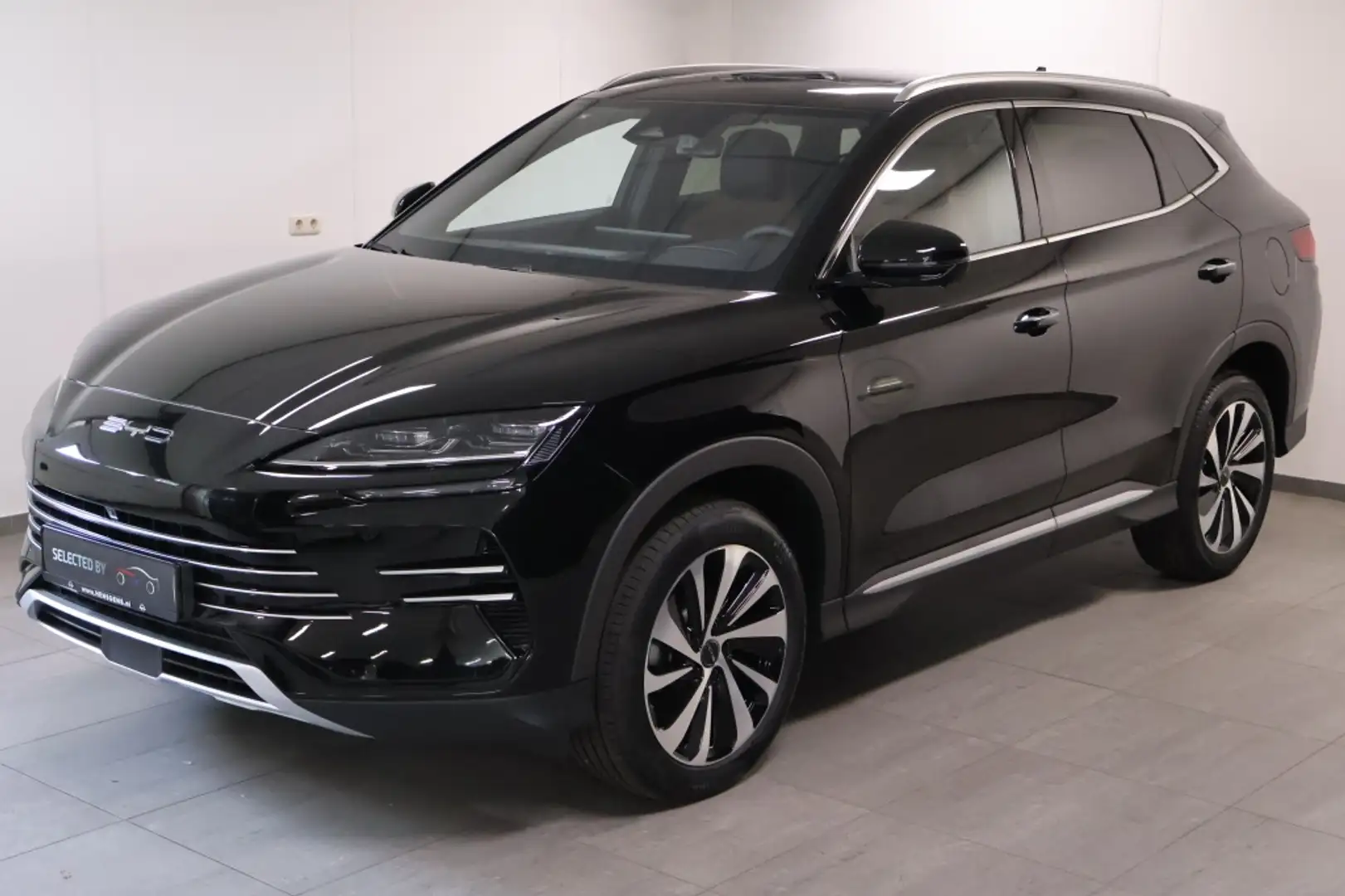 BYD Seal U 1.5 DM-i FWD Boost | Beste Deal in NL! Zwart - 1