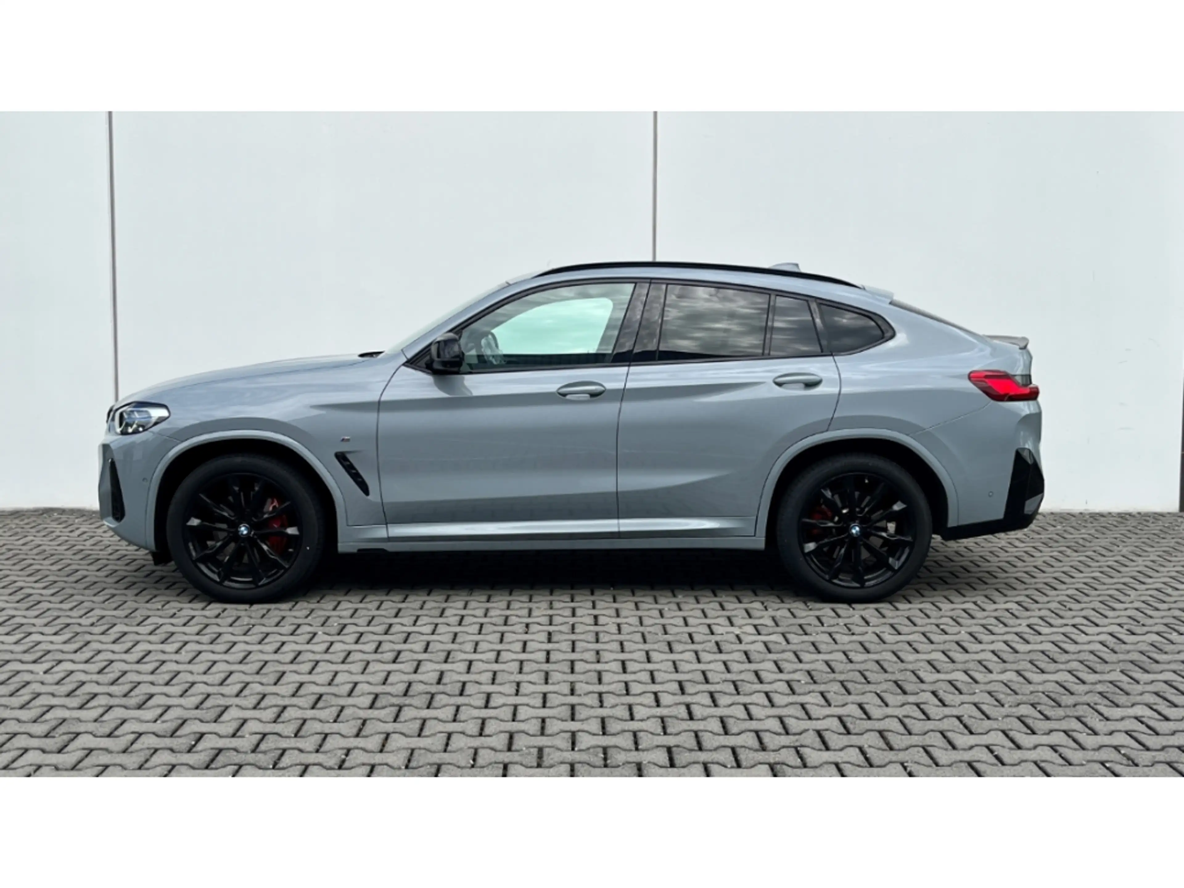 BMW X4 iA Sportpaket HUD AD StandHZG El. Panodach Panoram — photo 3
