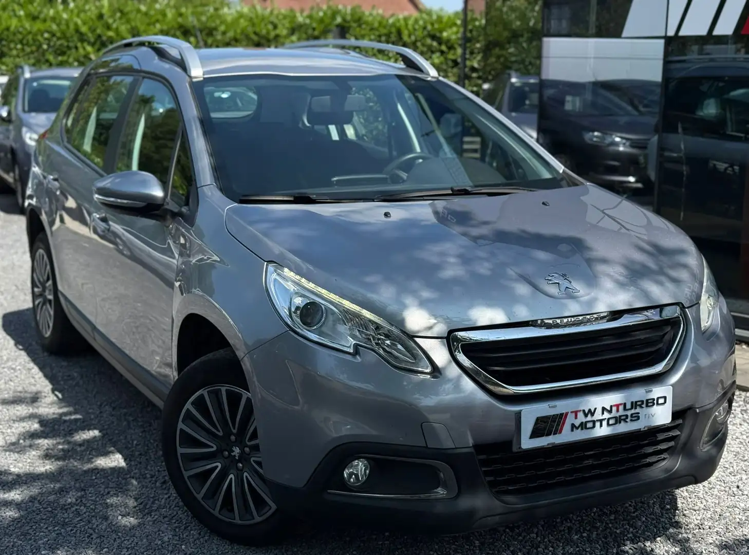 Peugeot 2008 1.2i PureTech Active S Grijs - 2