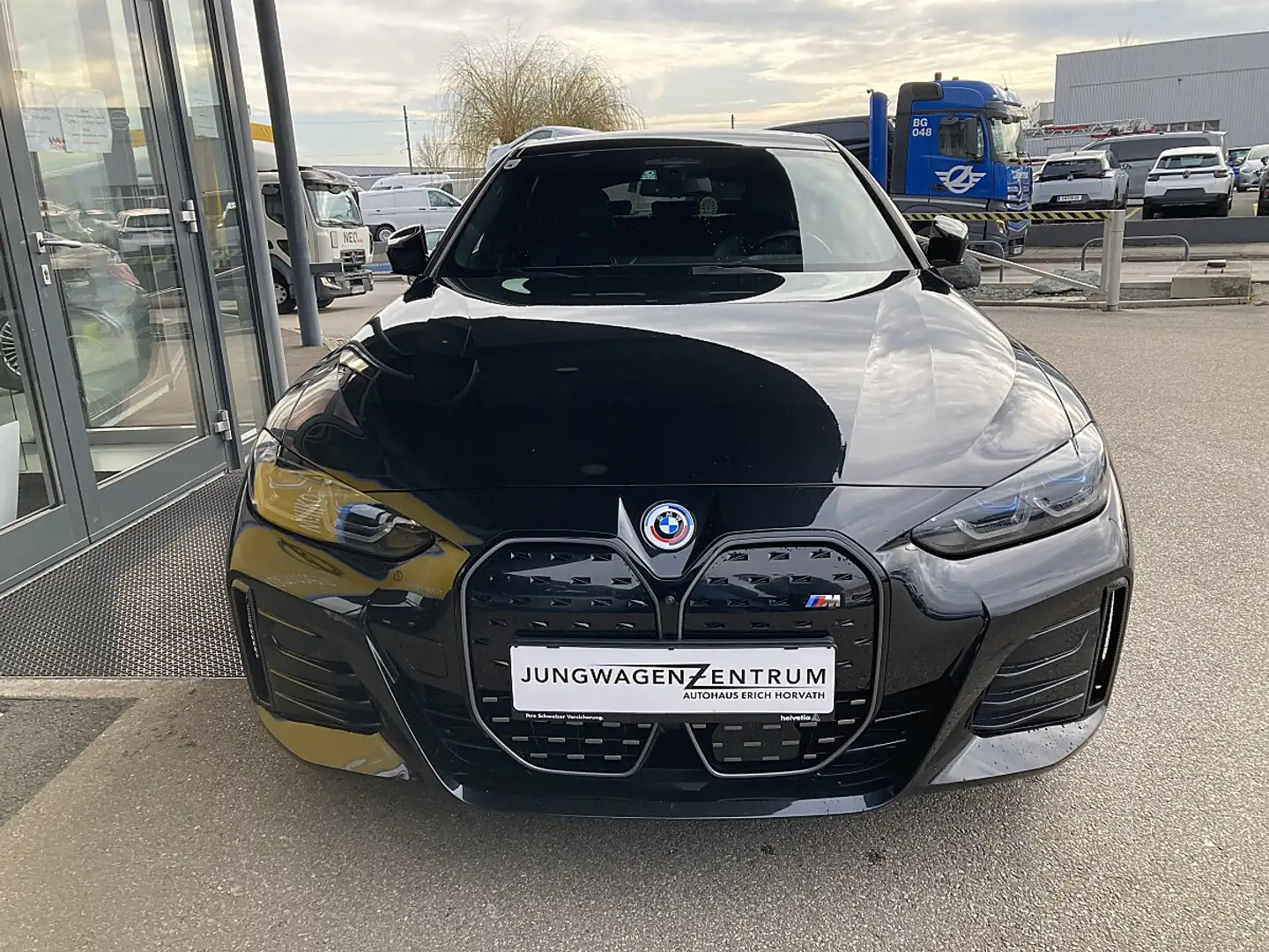 BMW i4 Gran Coupe xDrive M50 80,7kWh Schwarz - 2