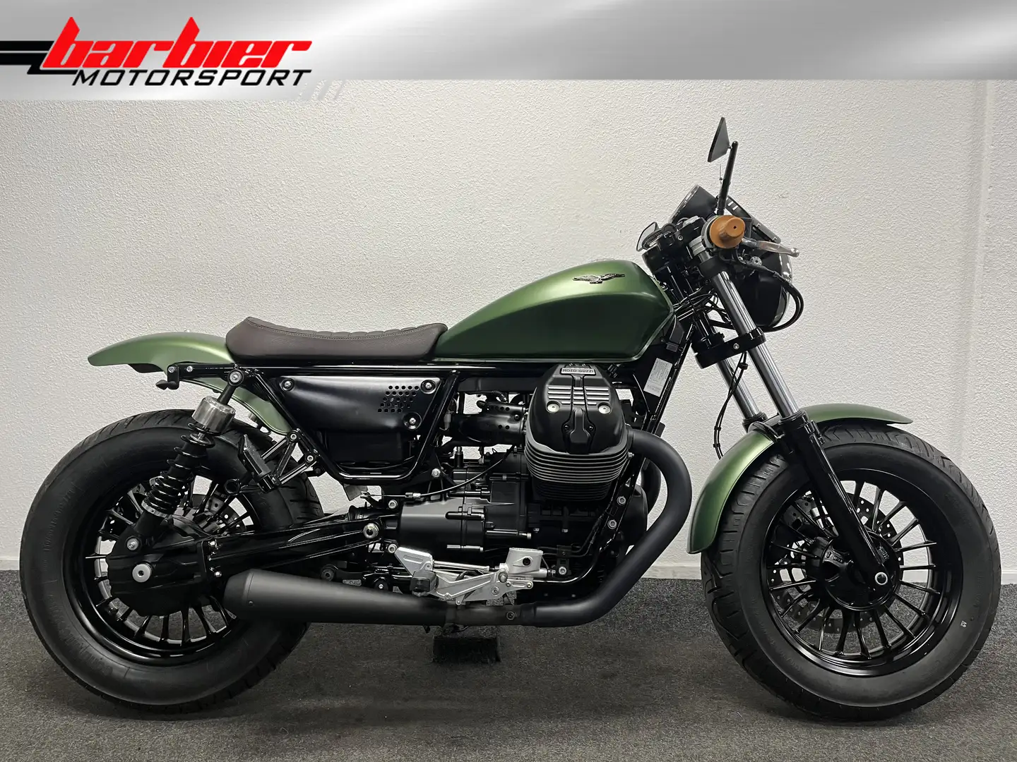 Moto Guzzi V 9 MOTOGUZZI BOBBER Verde - 1
