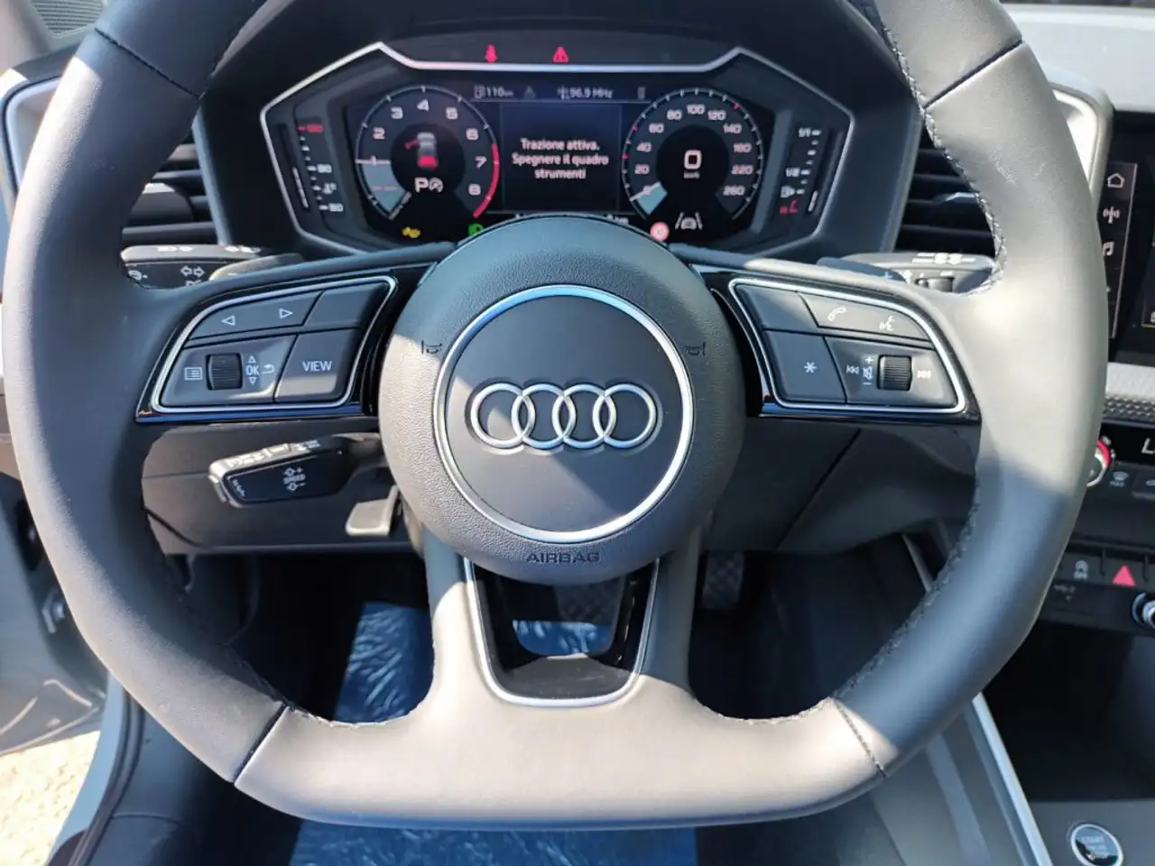 Audi A1 2026 — фото 15