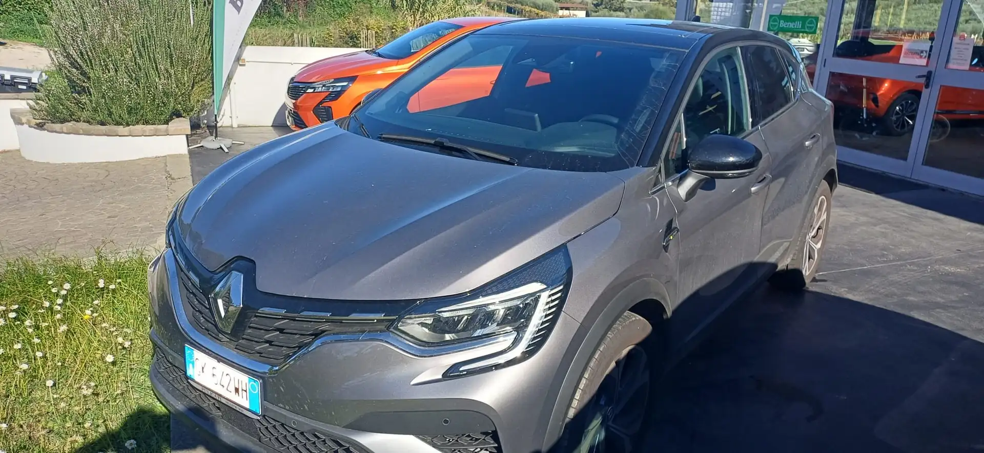 Renault Captur CaptuR 1.6 E-Tech full hybrid RS LINE 145cv auto Gris - 2