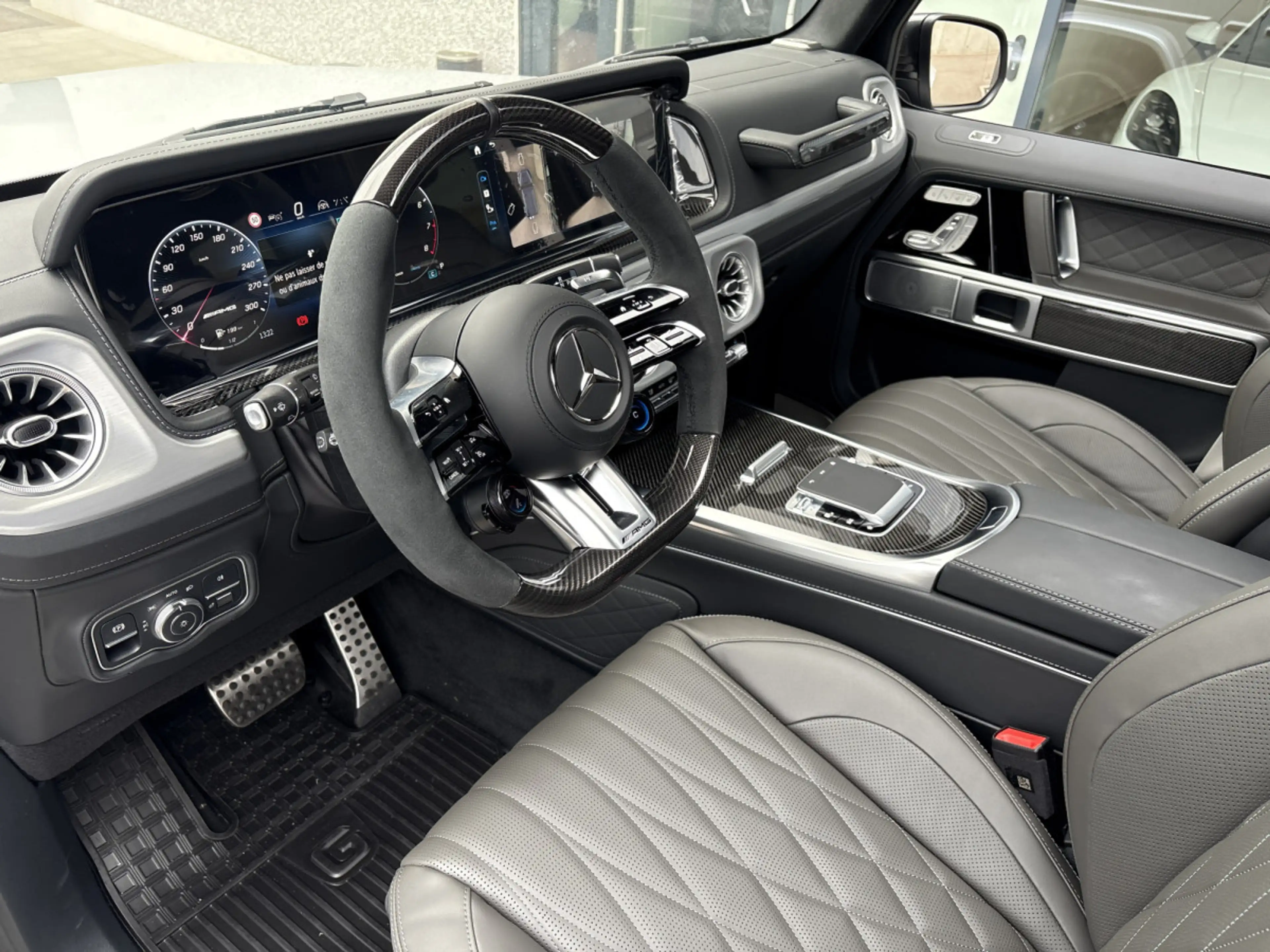 Mercedes-Benz G 63 AMG G63 AMG FACELIFT/ A22 RIDE.C/CARBON/2026 — photo 10