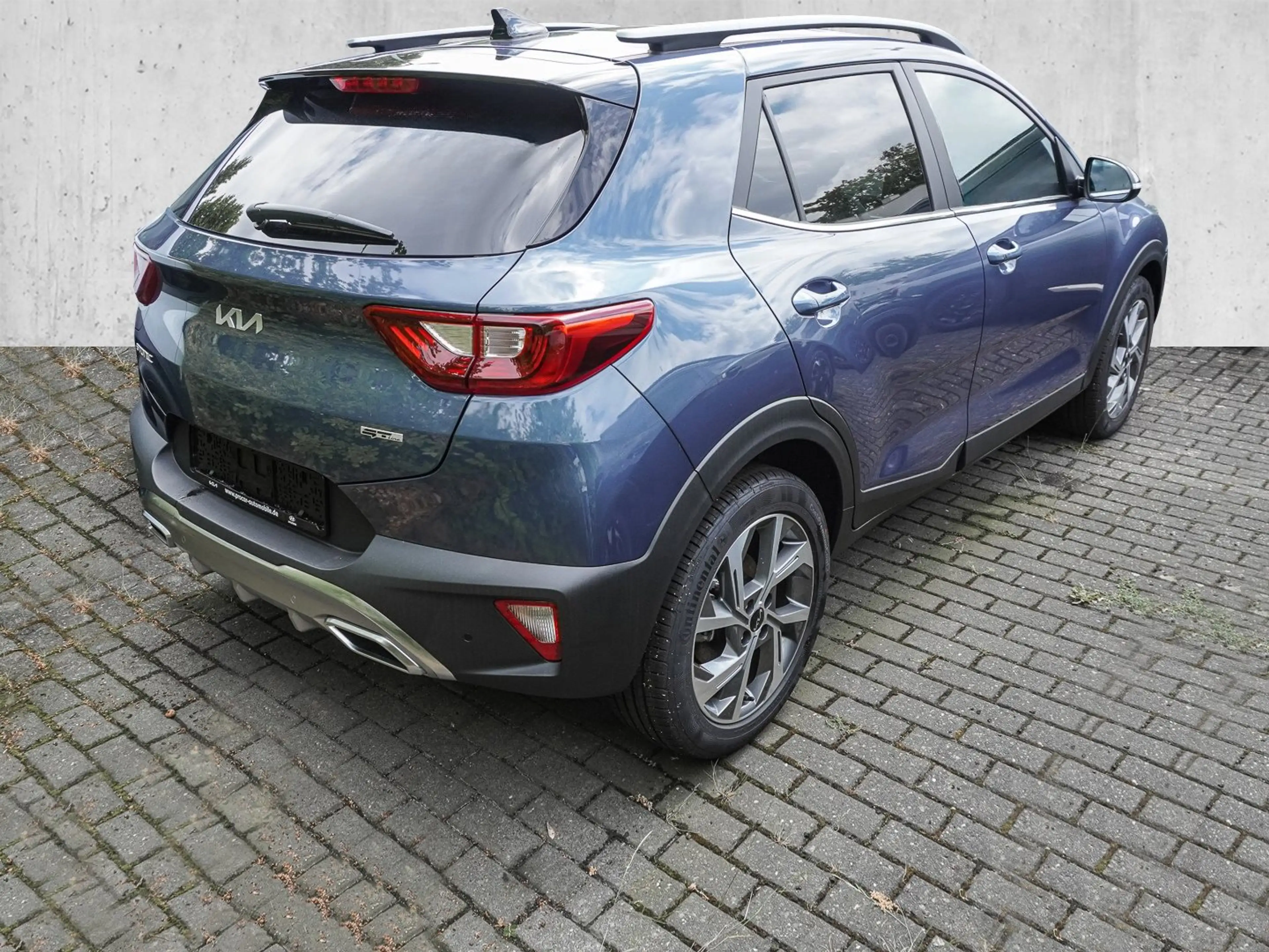 Kia Stonic 1.0T DCT GT-line Glasdach, Technologie Kamera, Nav — photo 2
