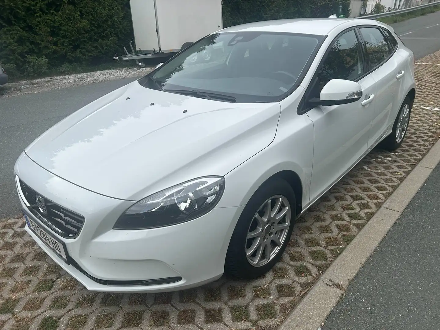 Volvo V40 V40 T3 Kinetic Kinetic Weiß - 2