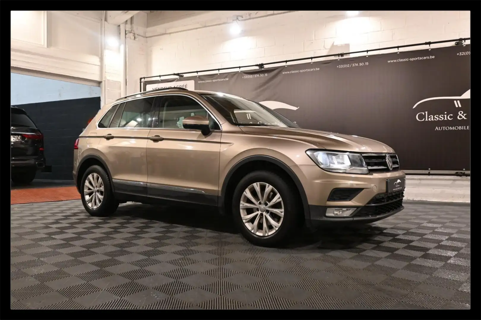 Volkswagen Tiguan Tiguan 1.4 TSI / EURO 6 / CARPLAY / GPS NAVI / PDC Grau - 1