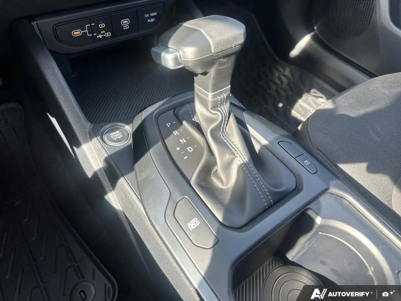 Kia K4 снимка Kia K4