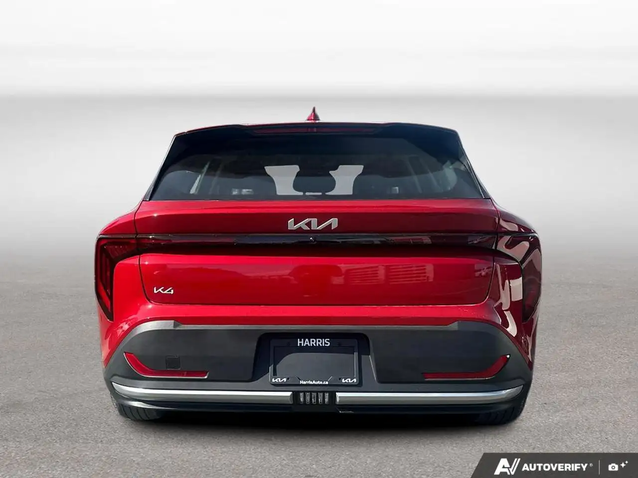 Kia K4 снимка Kia K4