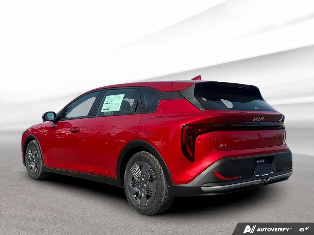 Kia K4 снимка Kia K4