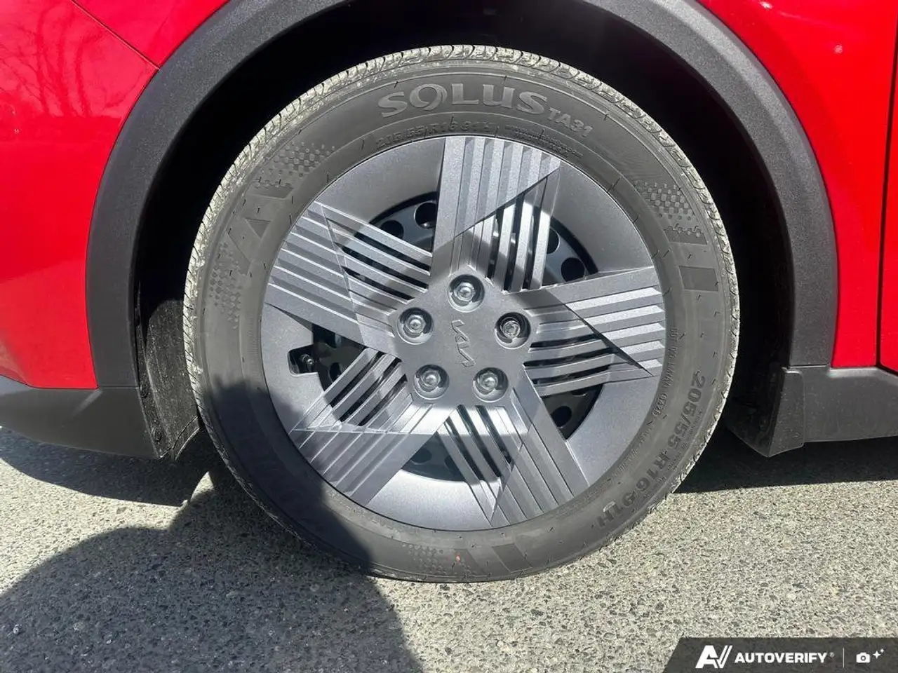 Kia K4 снимка Kia K4