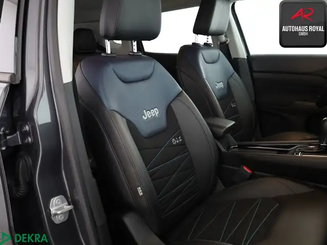Jeep Compass view 11
