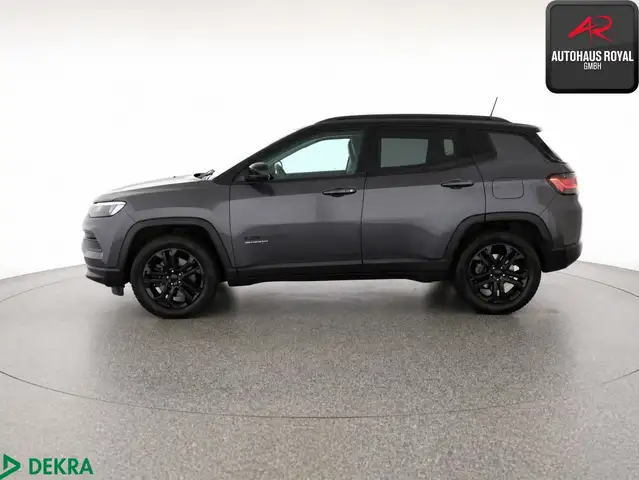 Jeep Compass view 2
