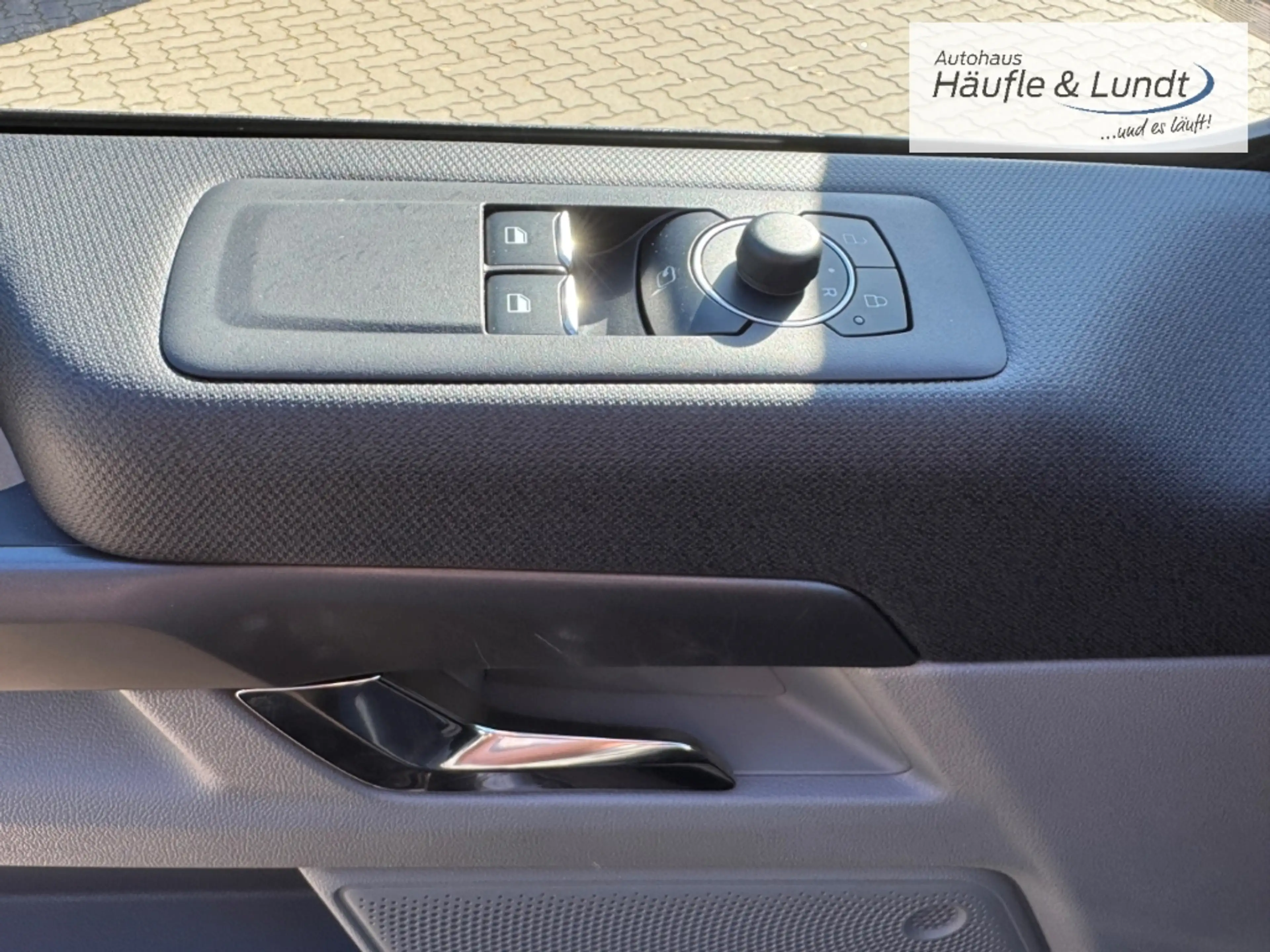 Ford Tourneo Custom L2 Titanium 170 PS Automatik-Standheizung-GJR- — photo 15