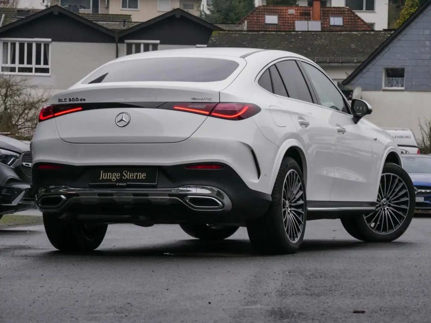 Mercedes-Benz GLC 300 de 4M Coupé AMG-Sport/Pano/AHK/Technik Blanc - 2