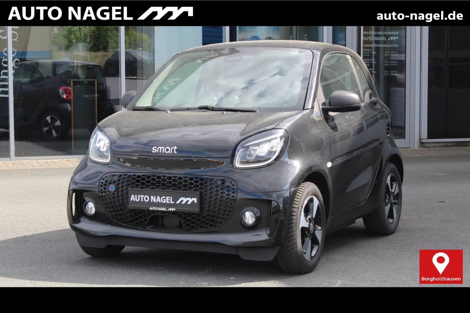 smart forTwo EQ fortwo passion EXCLUSIVE+22KW+KAMERA+LED+PANO Černá - 1