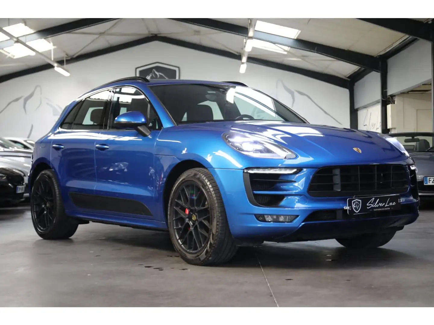 Porsche Macan GTS 3.0 V6 360 PDK  / SUPERBE CONFIGURATION / HISTORIQUE DISPONIBLE Bleu - 1