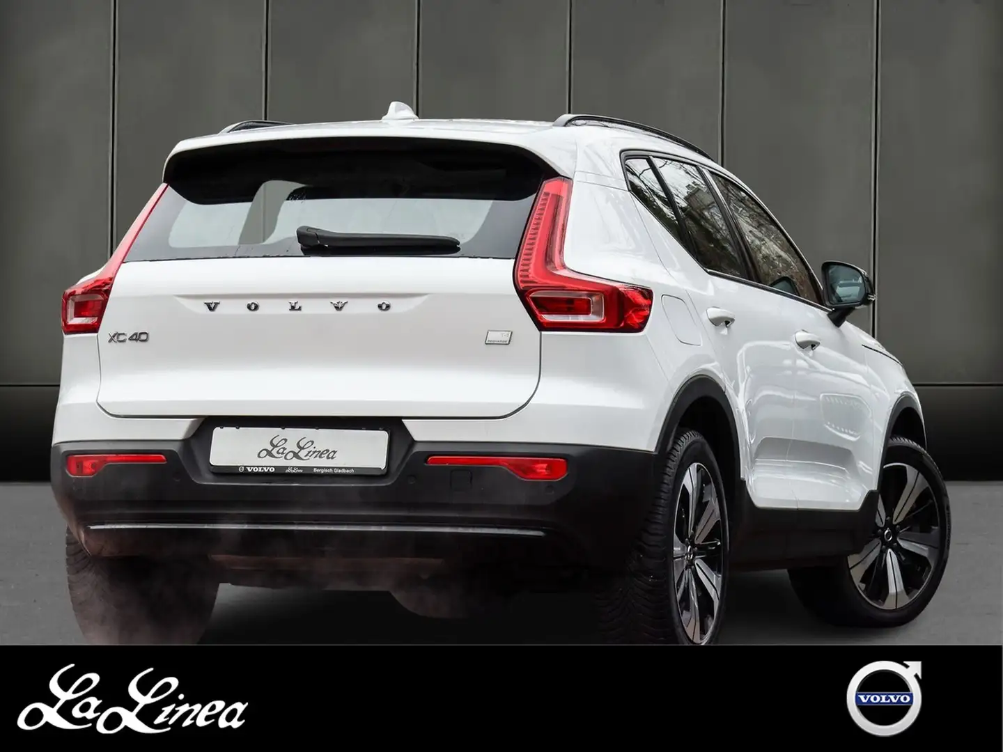 Volvo XC40 T4 Ultimate Dark Recharge Plug-In Hybrid 2WD Weiß - 2