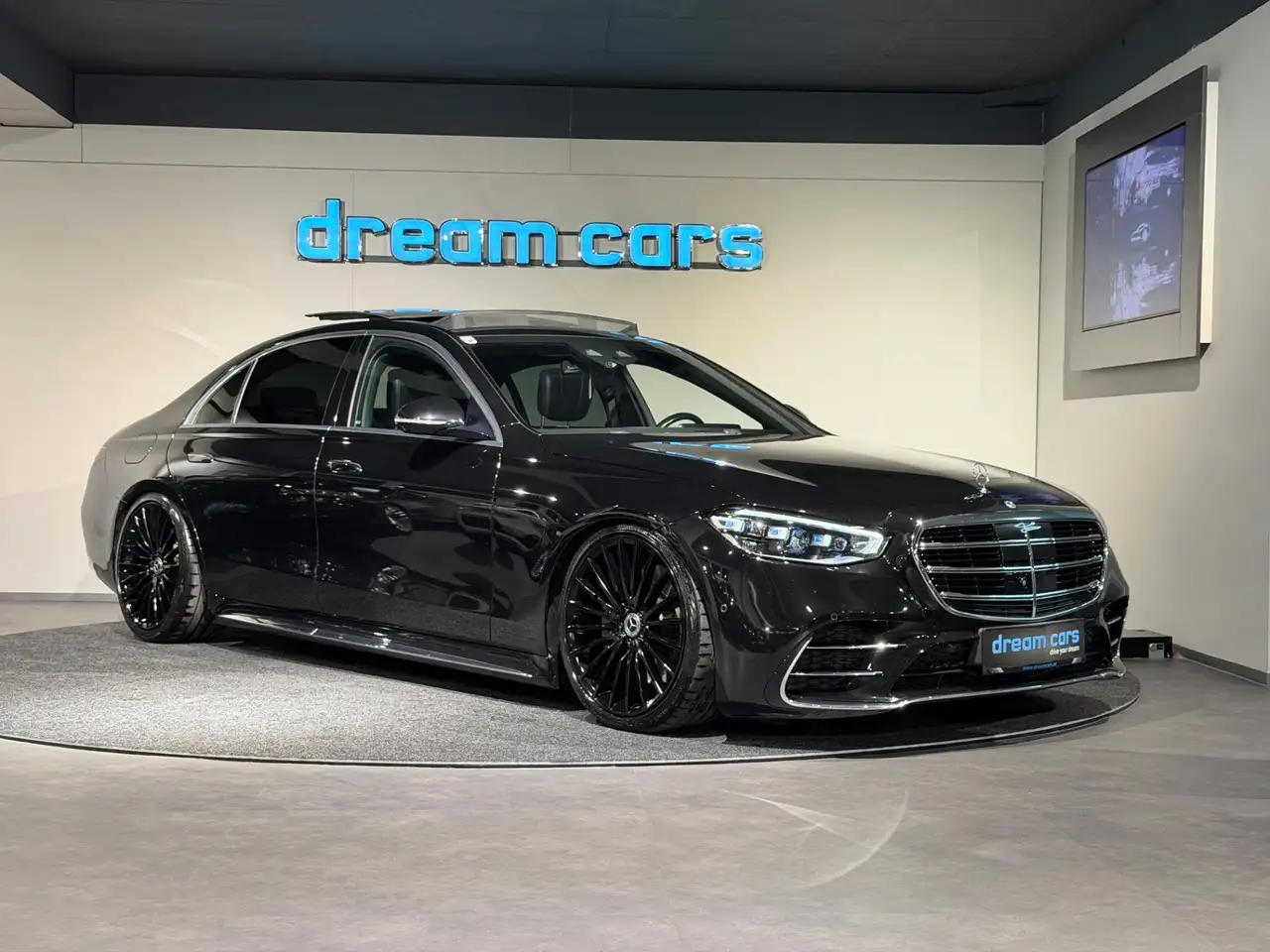 Mercedes-Benz S 350 d AMG Line lang 4Matic / AMG LINE / Pano / 21“ Bild 13