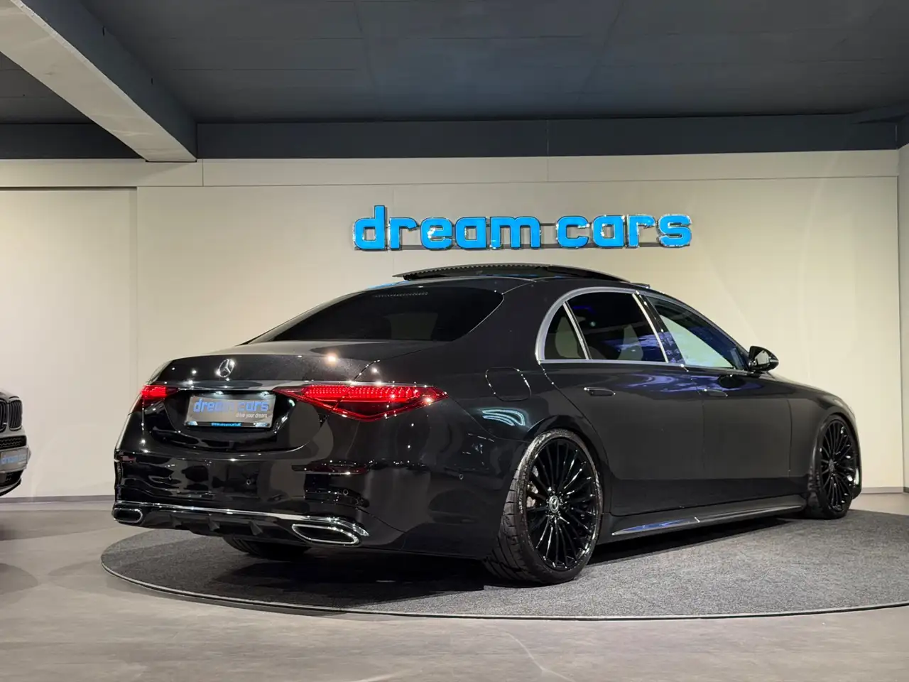 Mercedes-Benz S 350 d AMG Line lang 4Matic / AMG LINE / Pano / 21“ Bild 2
