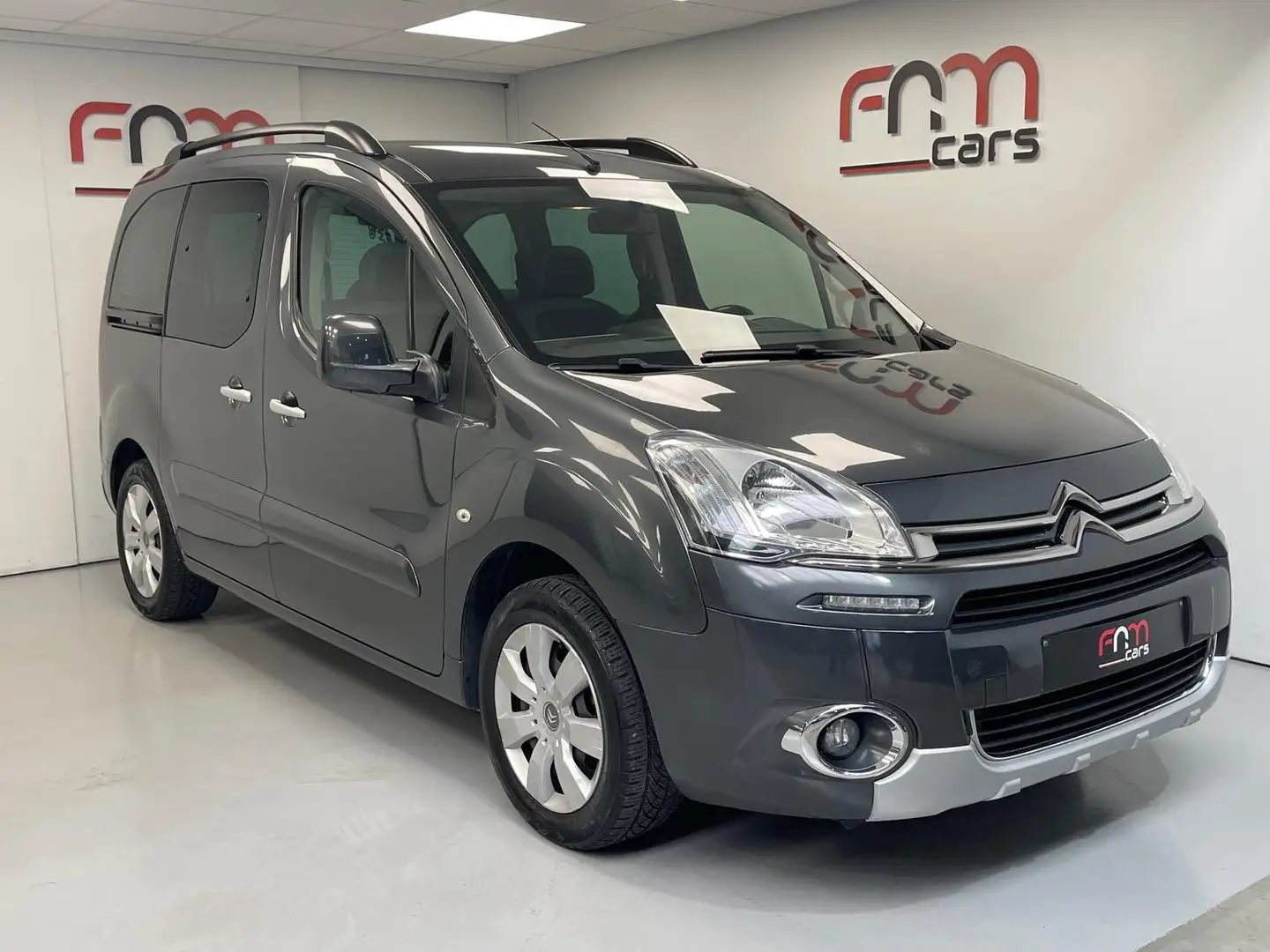 Citroen Berlingo 1.6i Benzine 1ste eigenaar Trekhaak Airco Garantie Gris - 1