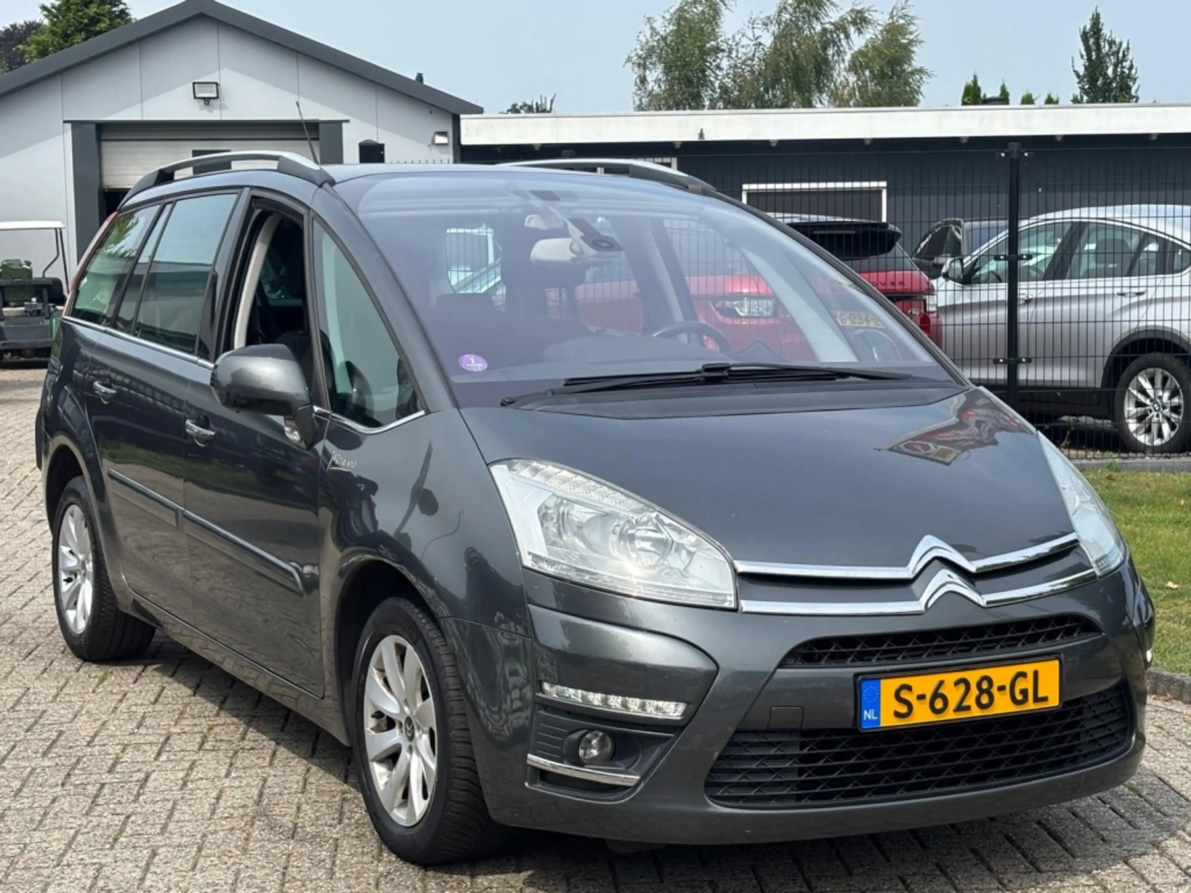 Citroen Grand C4 Picasso 1.6 Benzine 2013 7-Persoons Automaat Trekhaak 158. — photo 3