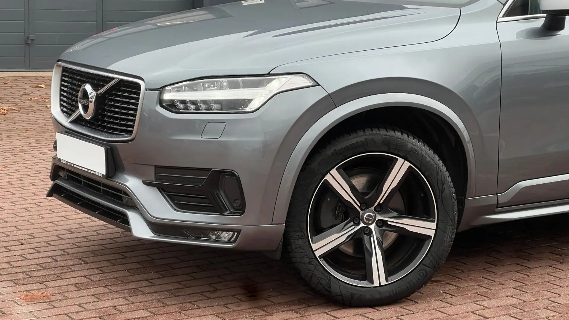 Volvo XC90 R-Design*PANO*LED*CD*NAV*RFK*7Si* Grau - 2