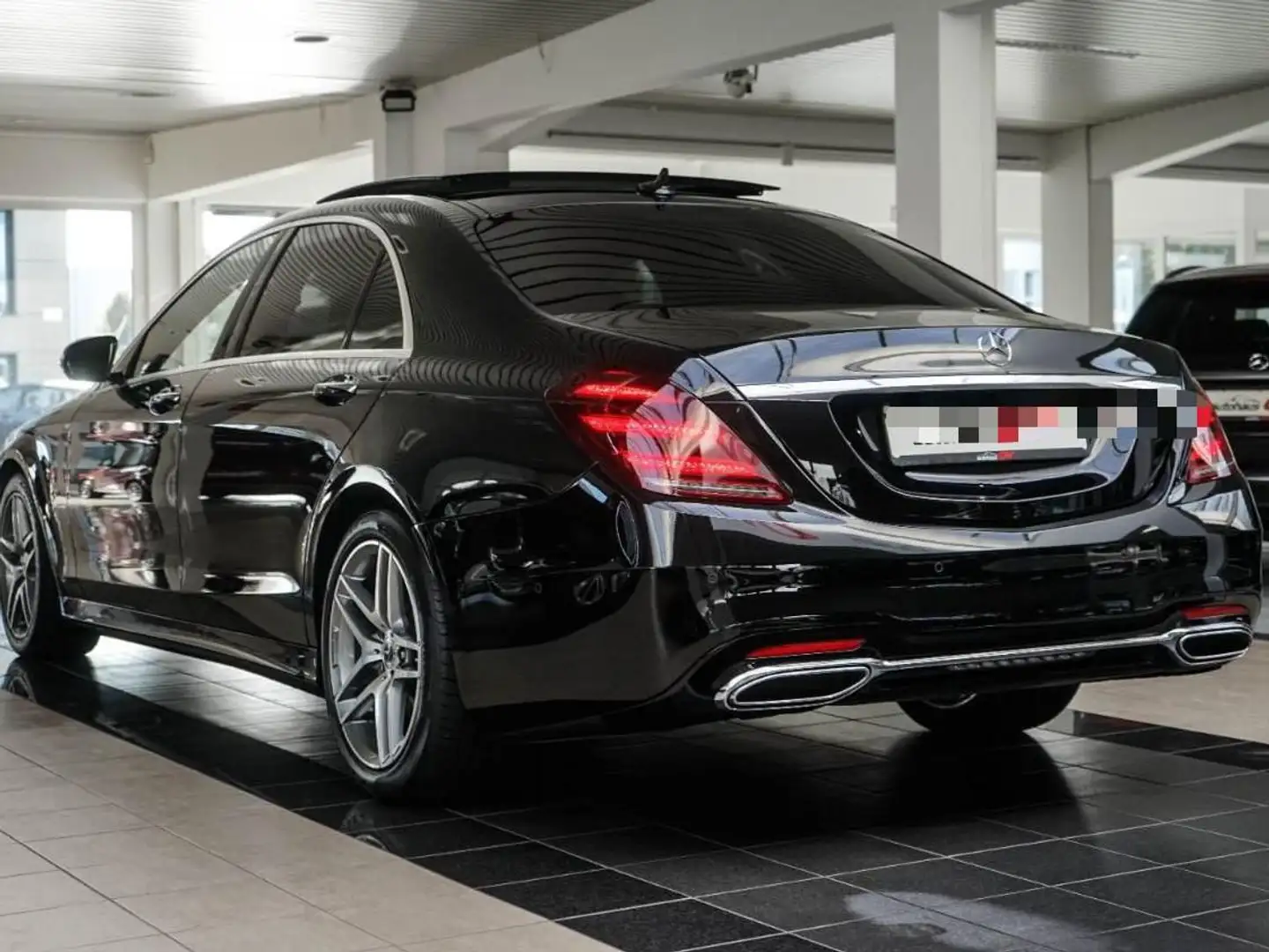 Mercedes-Benz S 400 S-Klasse Diesel d L 4Matic 9G-TRONIC Schwarz - 1