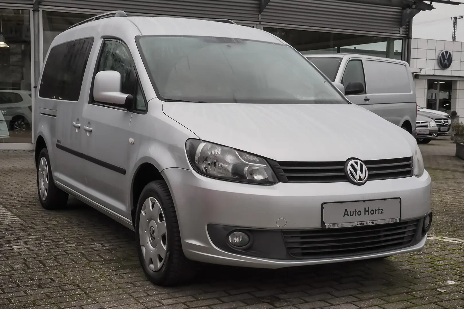 Volkswagen Caddy Maxi TDI, 103 kw, 7 Sitzer!!!!! AHK Argent - 2