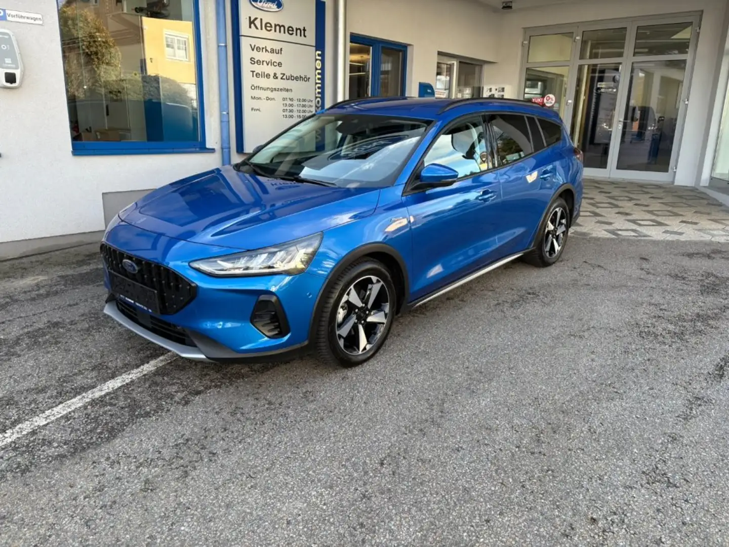 Ford Focus Active X Kombi 1.5 Ecoblue Bleu - 1