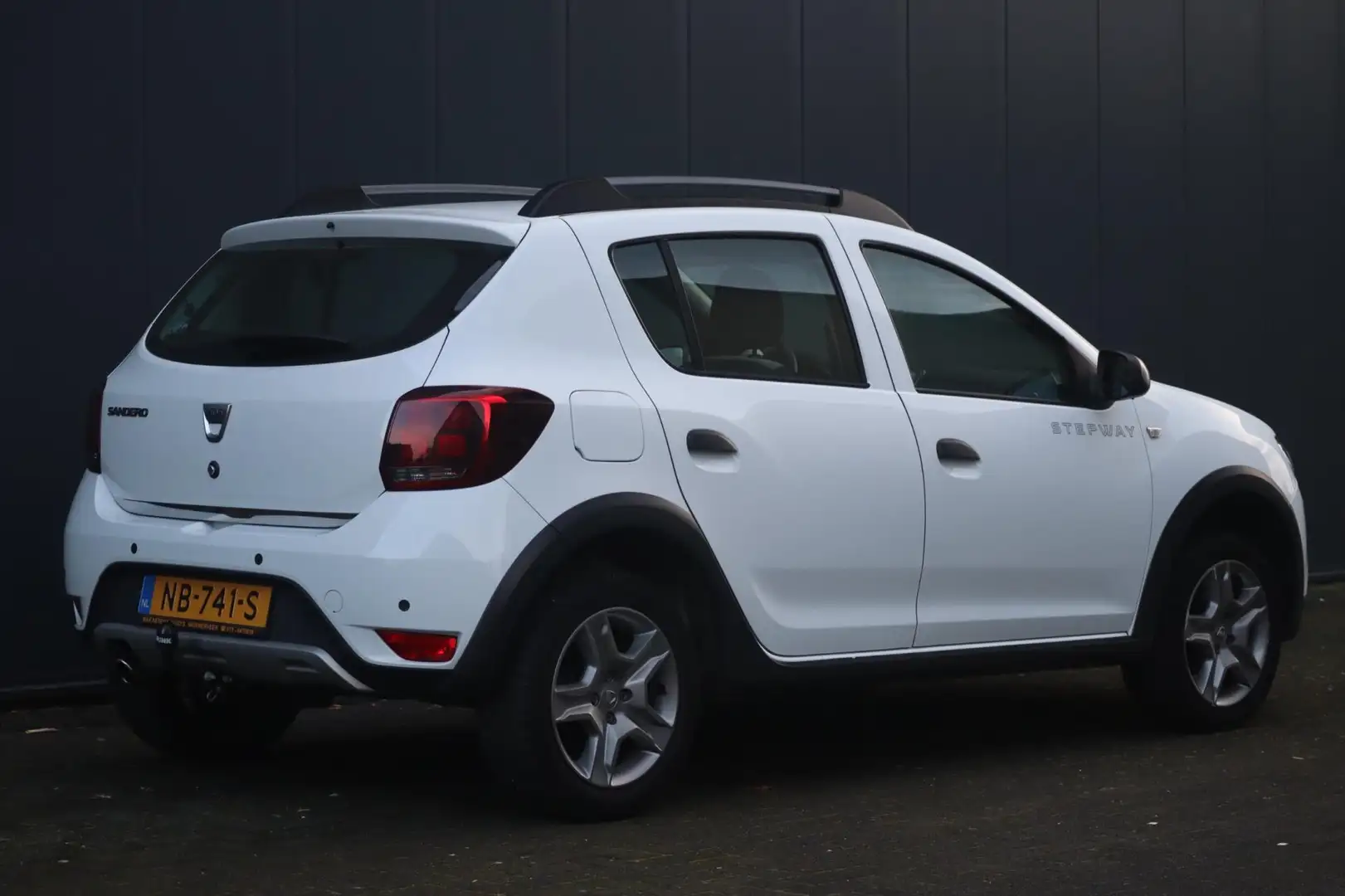 Dacia Sandero 0.9 TCe Stepway Laureate | PDC | Trekhaak | Org. N Weiß - 2
