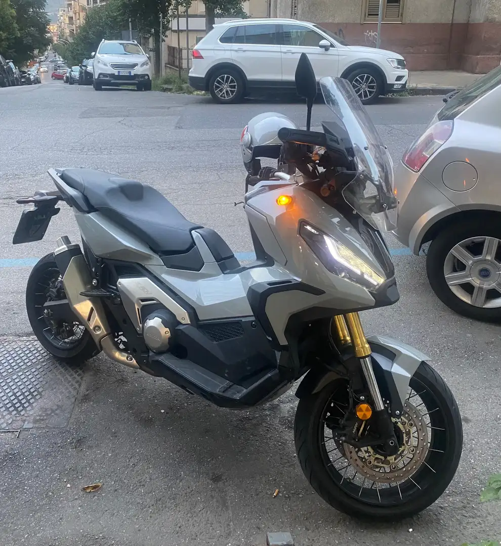 Honda X-ADV Gris - 1