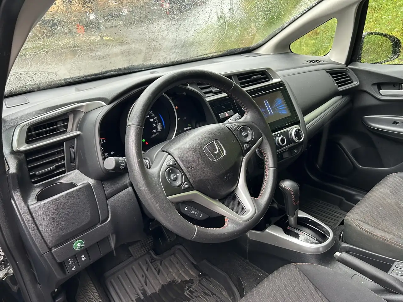 Honda Fit photo Honda Fit