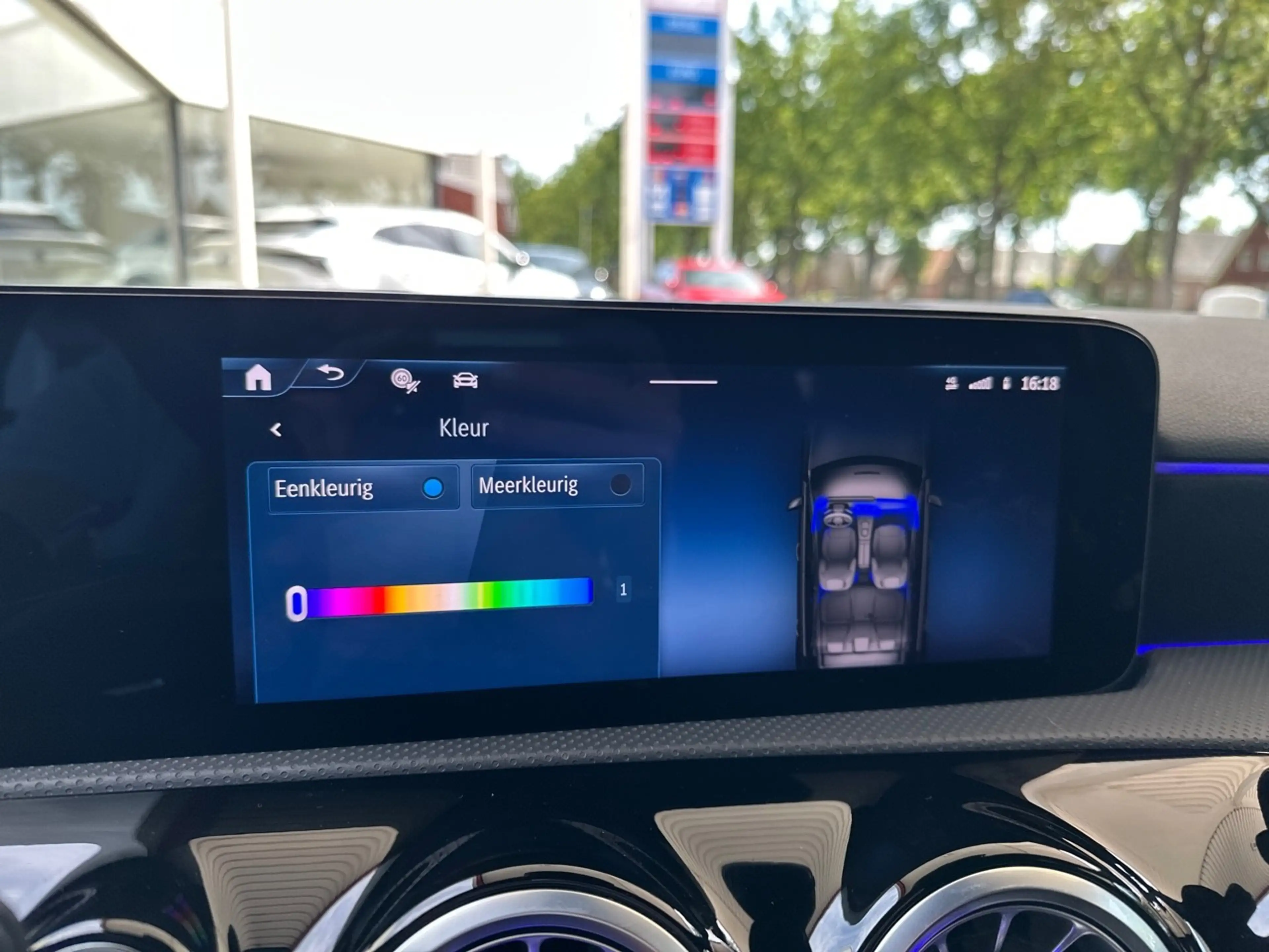 Mercedes-Benz A 200 AMG Line CRUISE ADAPT / CAMERA / STOEL VERW. / SFE — photo 22