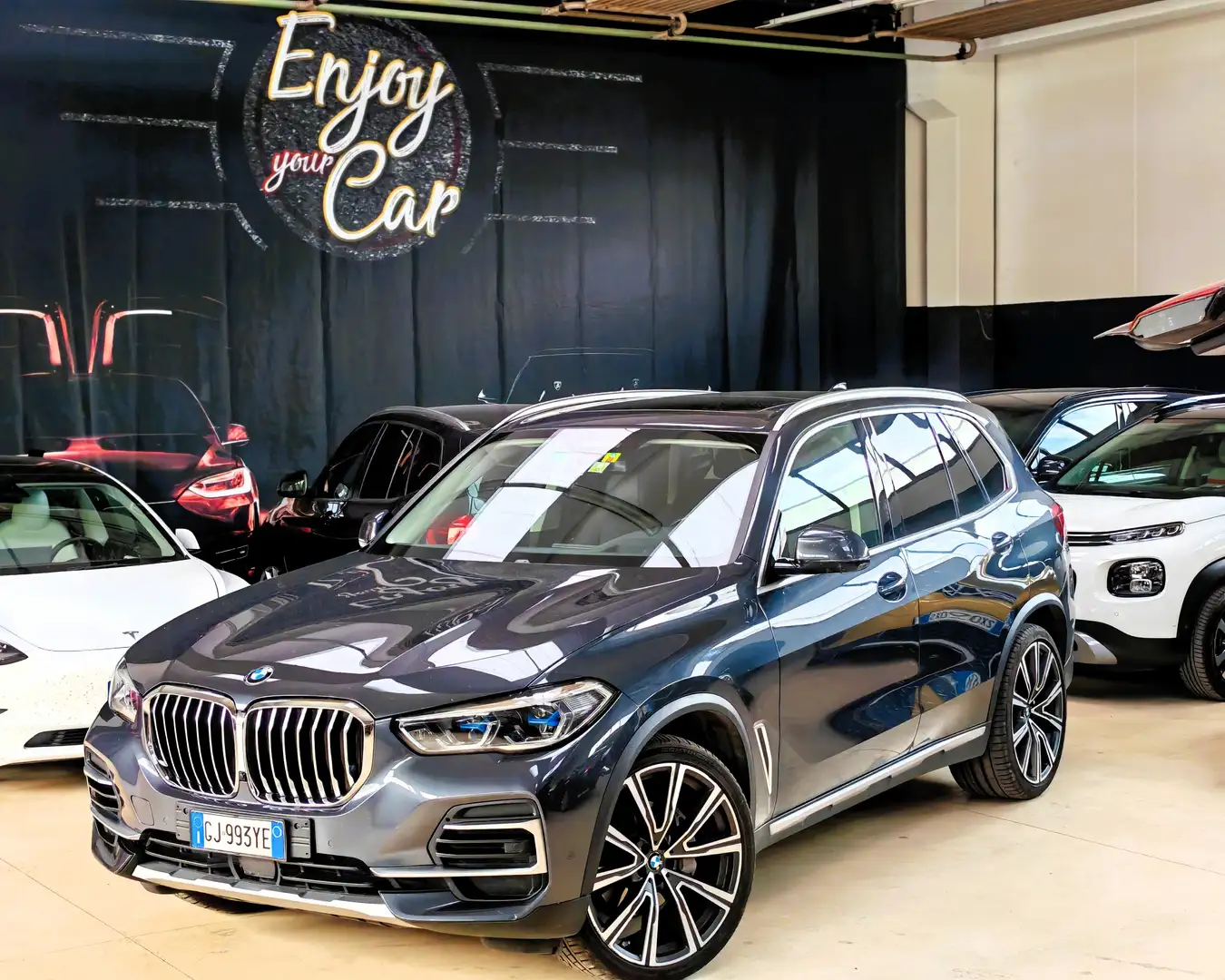 BMW X5 X5 Xdrive30d mhev 48V xLine Laser Tetto 360° Grijs - 1