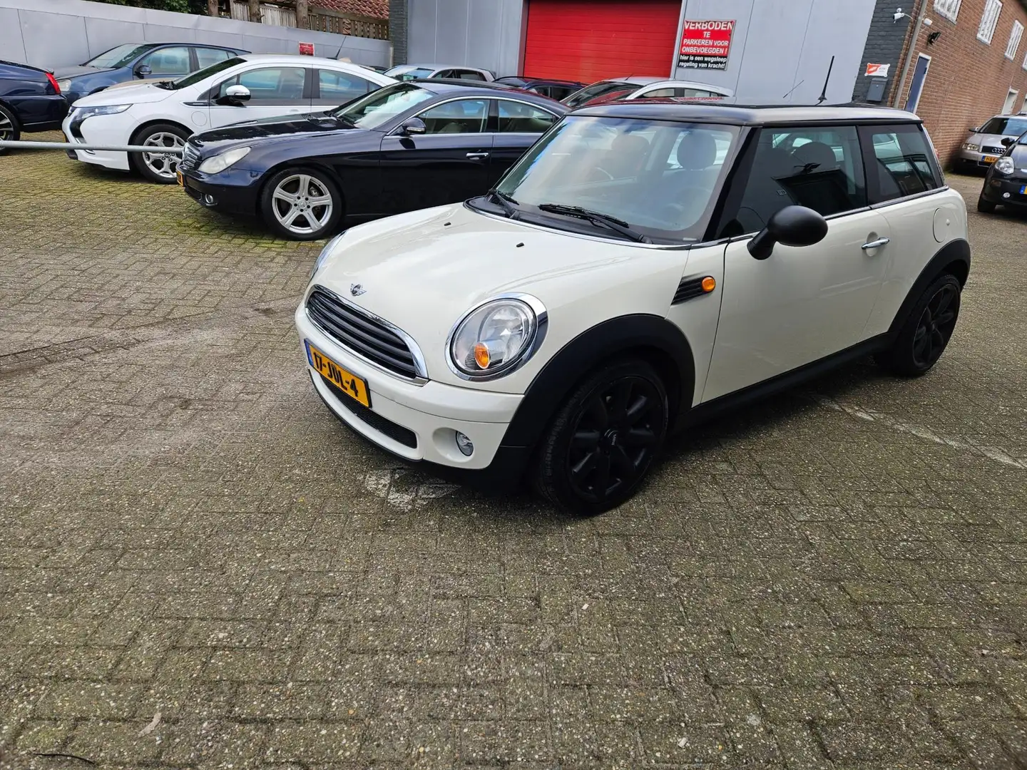 MINI One Mini 1.4 Anniversary Airco/ Cruise Wit - 2