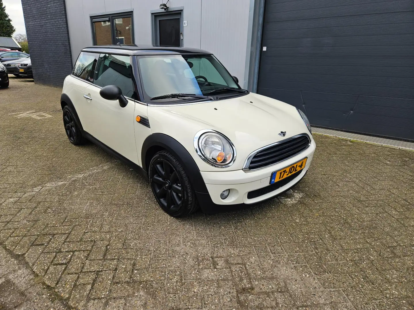 MINI One Mini 1.4 Anniversary Airco/ Cruise Wit - 1