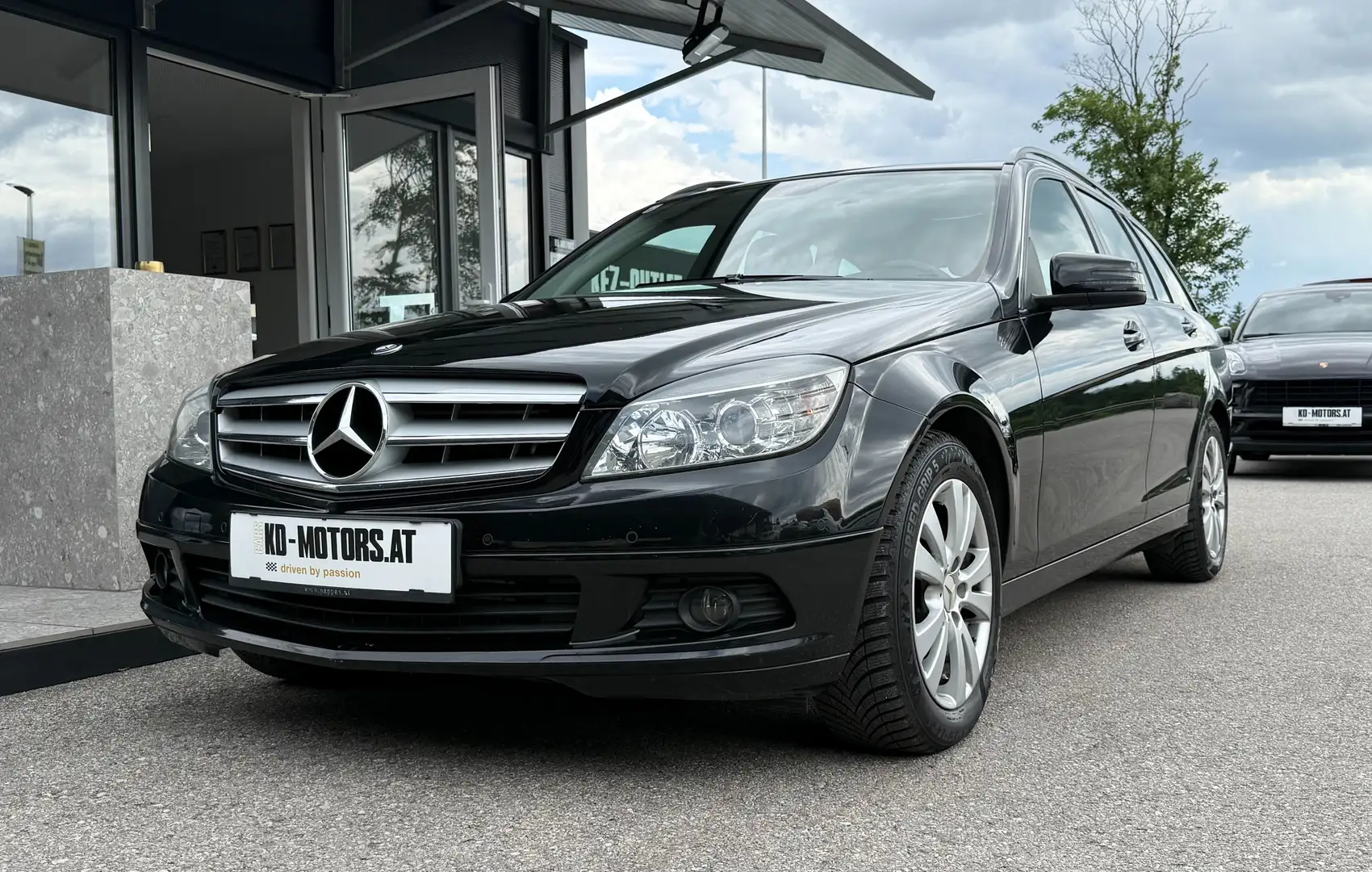 Mercedes-Benz C 180 T CDI BlueEfficiency Aut. *2.Besitz*SHZ*Tempomat* Schwarz - 1