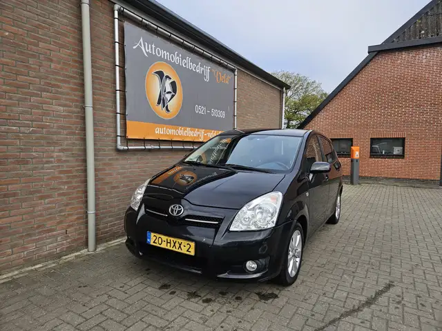 Toyota Verso 1.8 VVT-i Luna