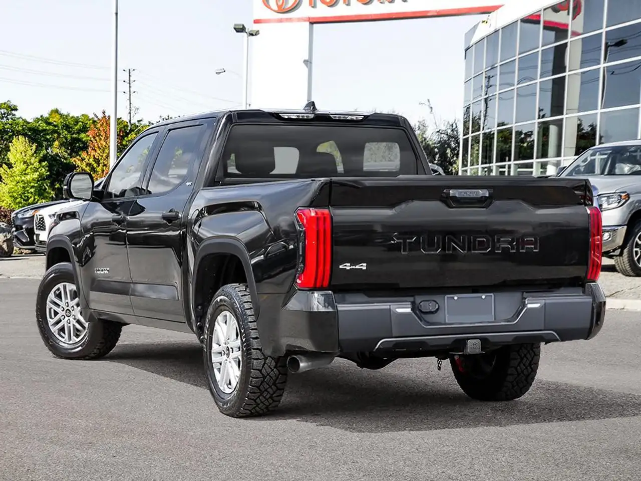 Toyota Tundra снимка Toyota Tundra