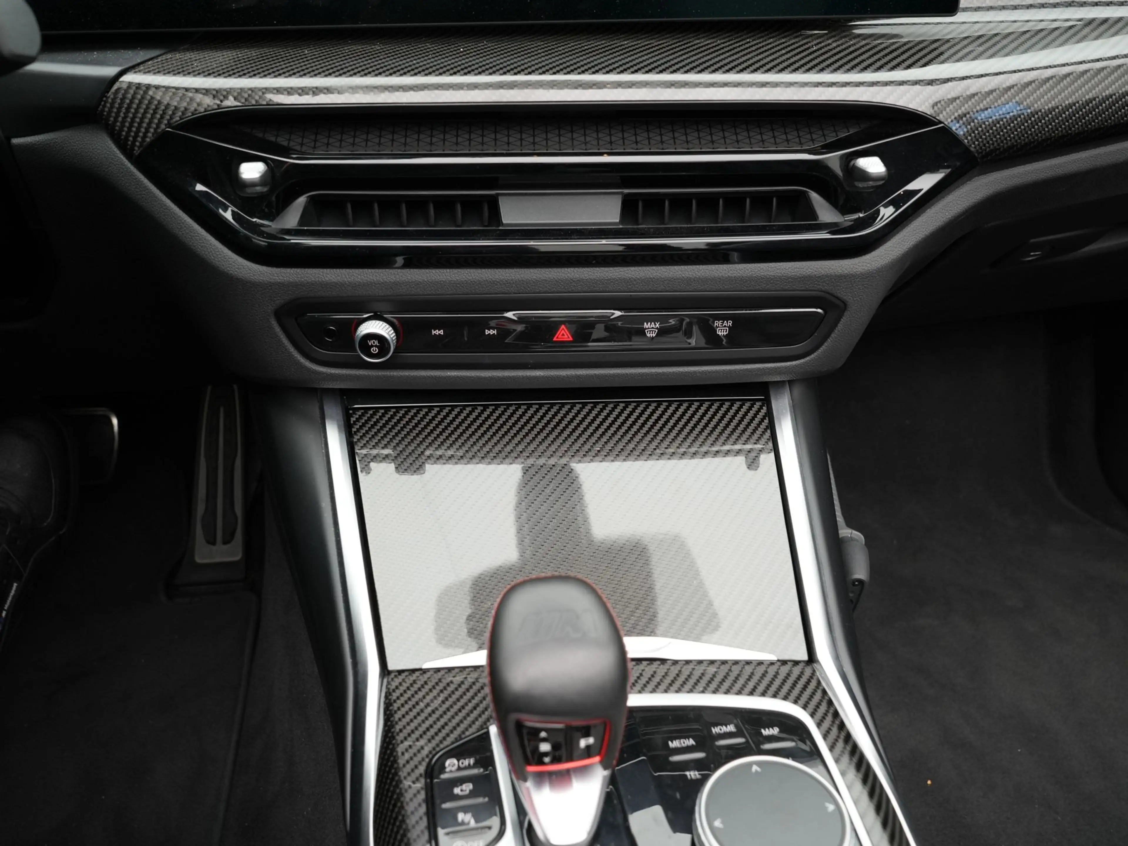 BMW M4 Cabrio xDrive Competition — photo 15