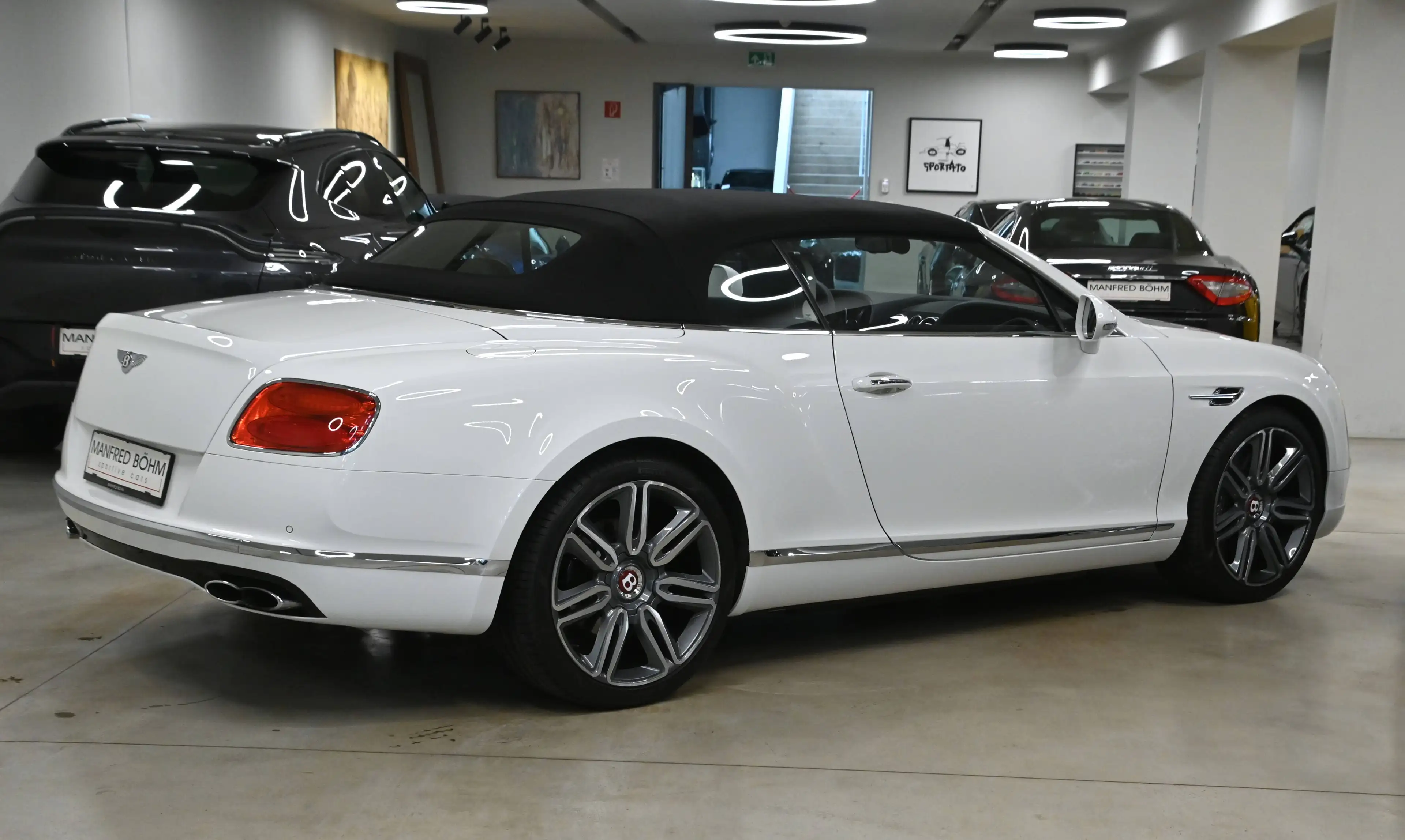 Bentley Continental Continental GT V8 Cabrio — photo 3