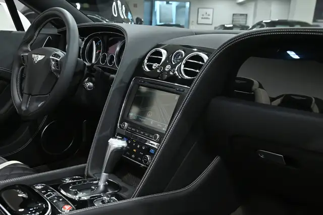 Bentley Continental Continental GT V8 Cabrio Ansicht 8