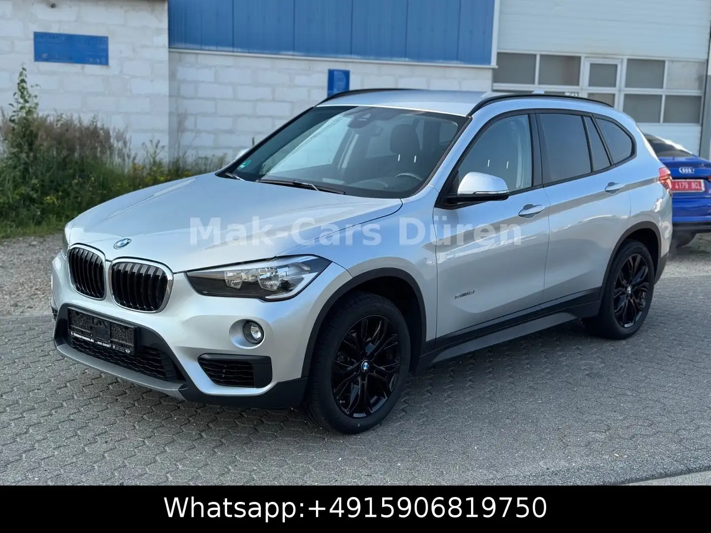 BMW X1 Baureihe X1 sDrive 18 i Silber - 1