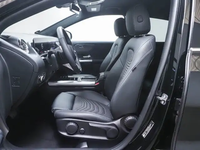 Mercedes-Benz Gla view 9